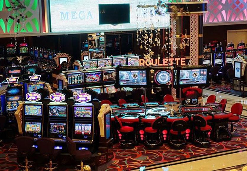 Merit Royal Hotel & Casino Karavas  ภายนอก รูปภาพ