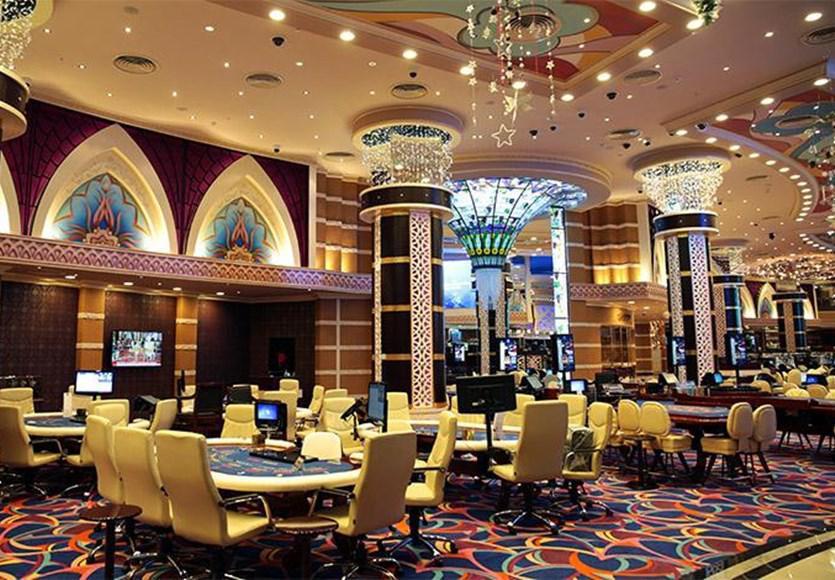 Merit Royal Hotel & Casino Karavas  ภายนอก รูปภาพ