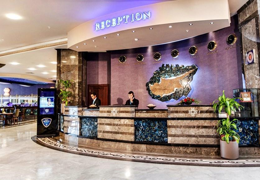 Merit Royal Hotel & Casino Karavas  ภายนอก รูปภาพ