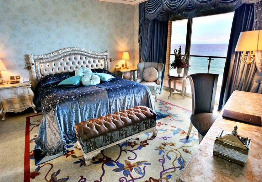 Merit Royal Hotel & Casino Karavas  ภายนอก รูปภาพ