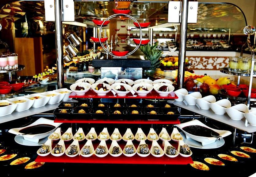 Merit Royal Hotel & Casino Karavas  ภายนอก รูปภาพ