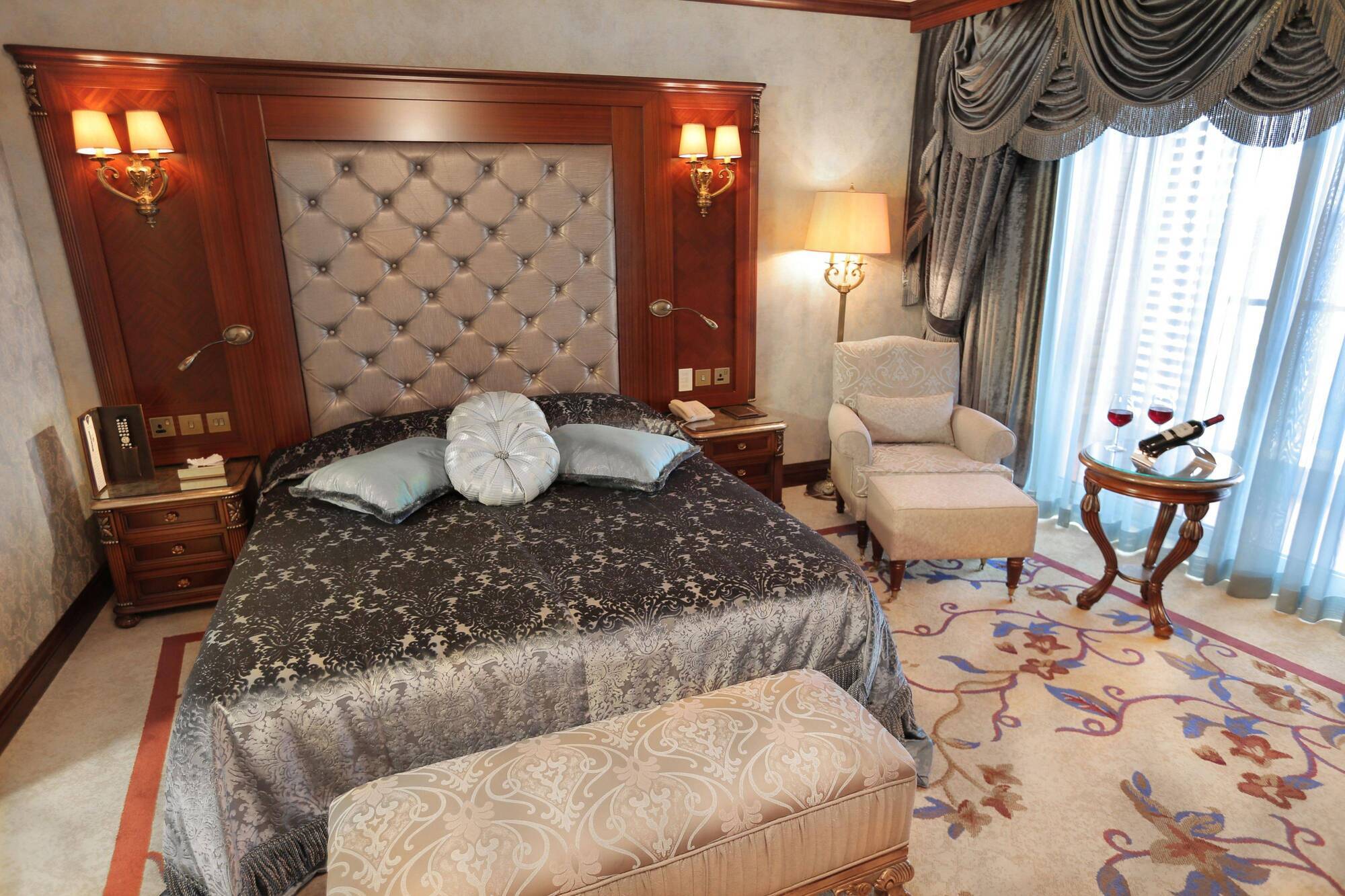 Merit Royal Hotel & Casino Karavas  ภายนอก รูปภาพ