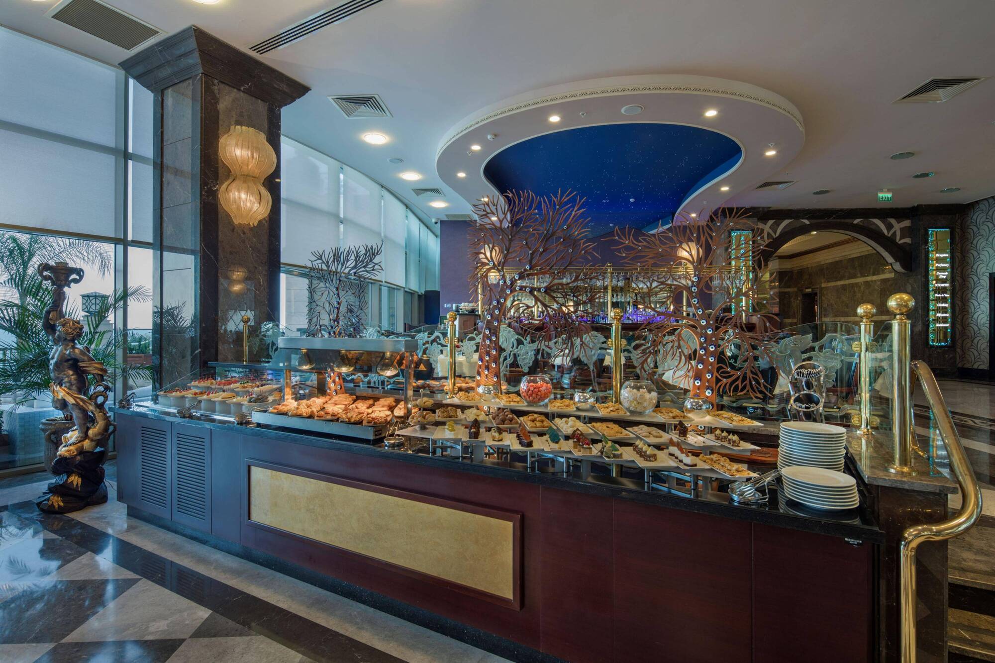 Merit Royal Hotel & Casino Karavas  ภายนอก รูปภาพ