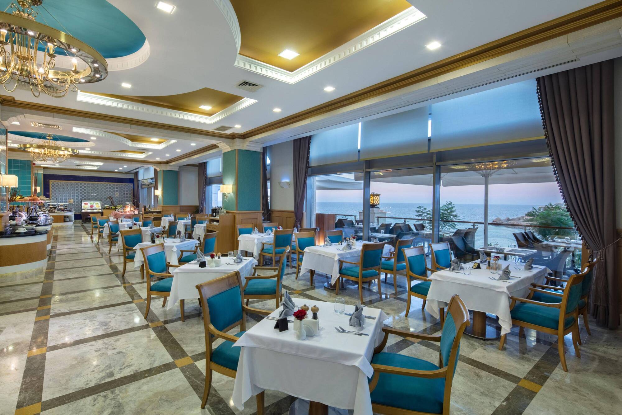 Merit Royal Hotel & Casino Karavas  ภายนอก รูปภาพ